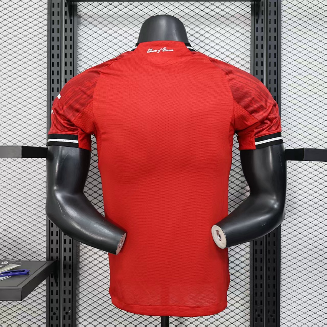 Manchester United Home Jersey 2025/26 — photo 3