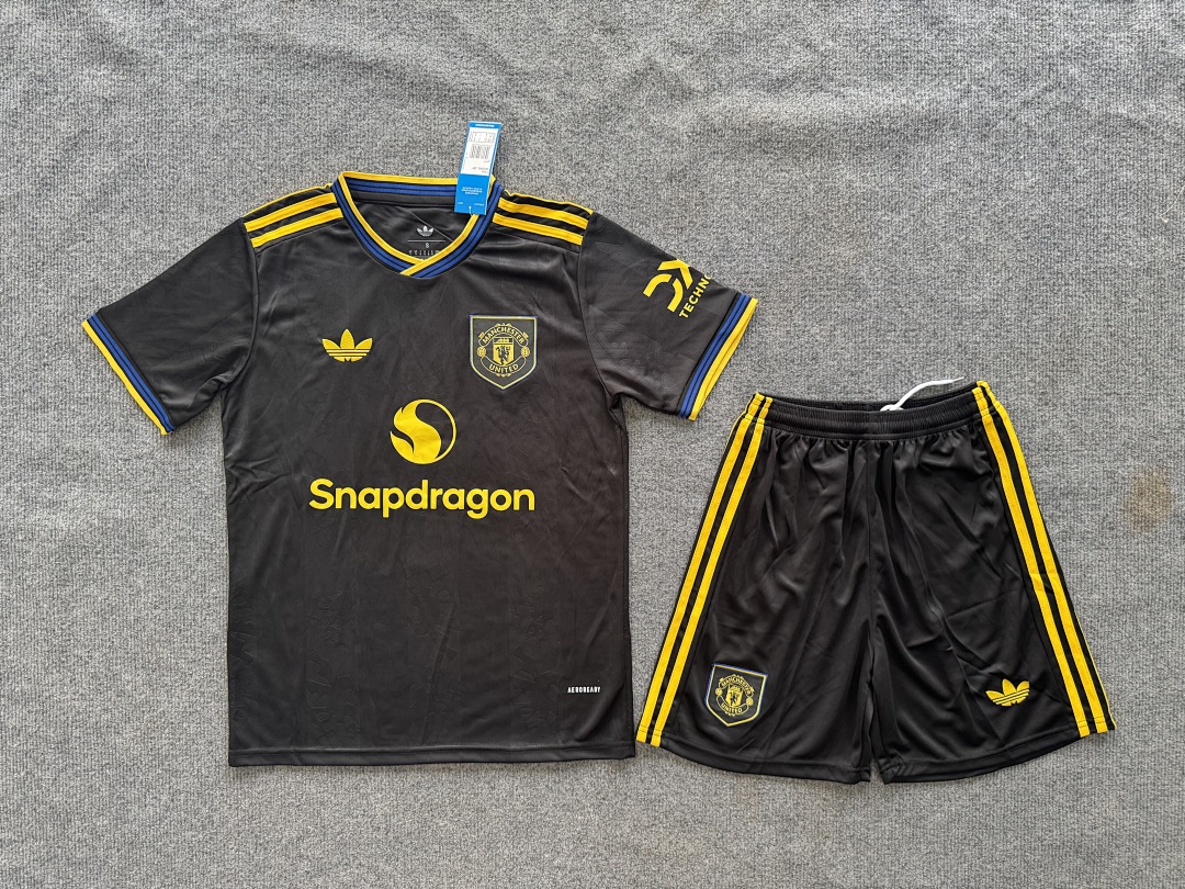 Manchester United Third Kit for Adult 2025/26 — photo 1