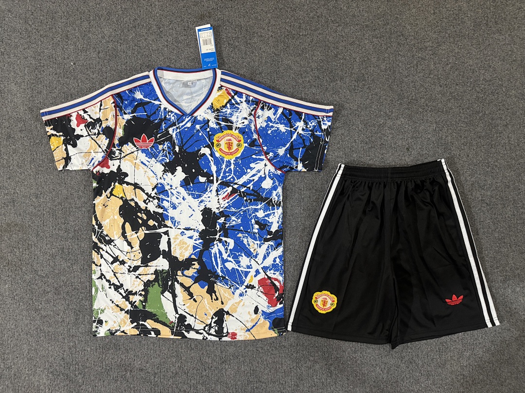 Manchester United Kit for Adult 2026/27 — photo 1