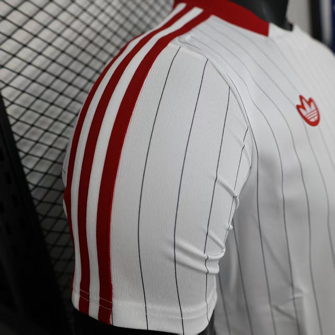 Manchester United Jersey — photo 4