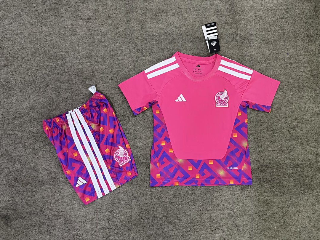 Mexico Goalkeeper Kit for Kids 2026 — photo 1