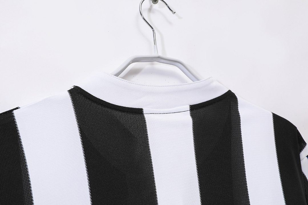 Newcastle United Retro Shirt 1995/97 Home — photo 2