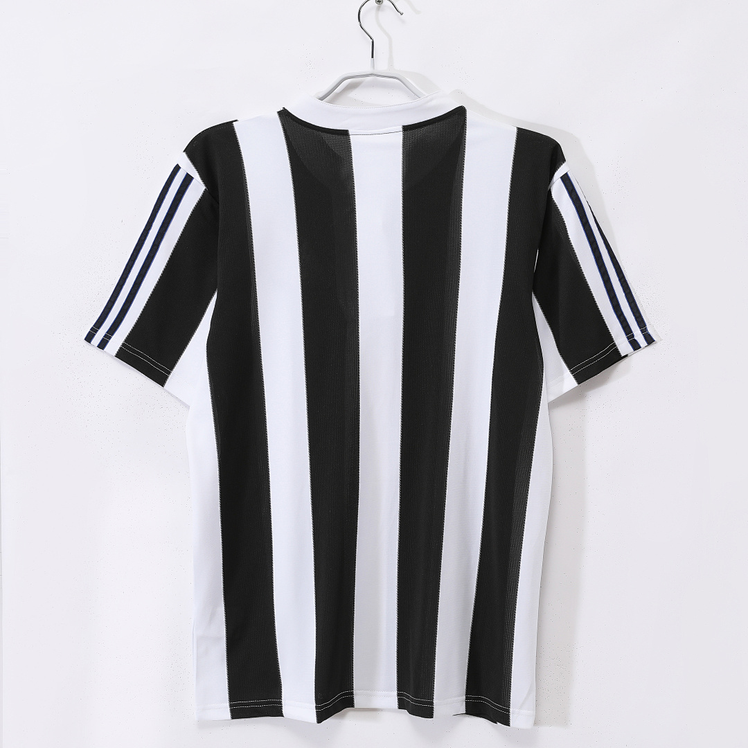Newcastle United Retro Shirt 1995/97 Home — photo 3