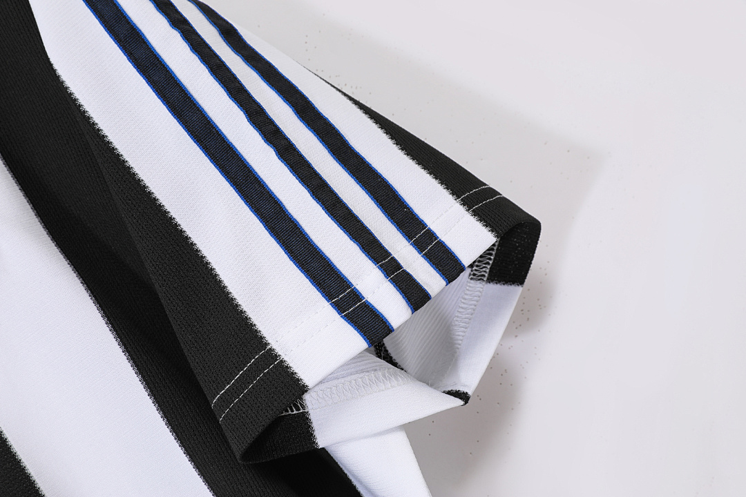 Newcastle United Retro Shirt 1995/97 Home — photo 4