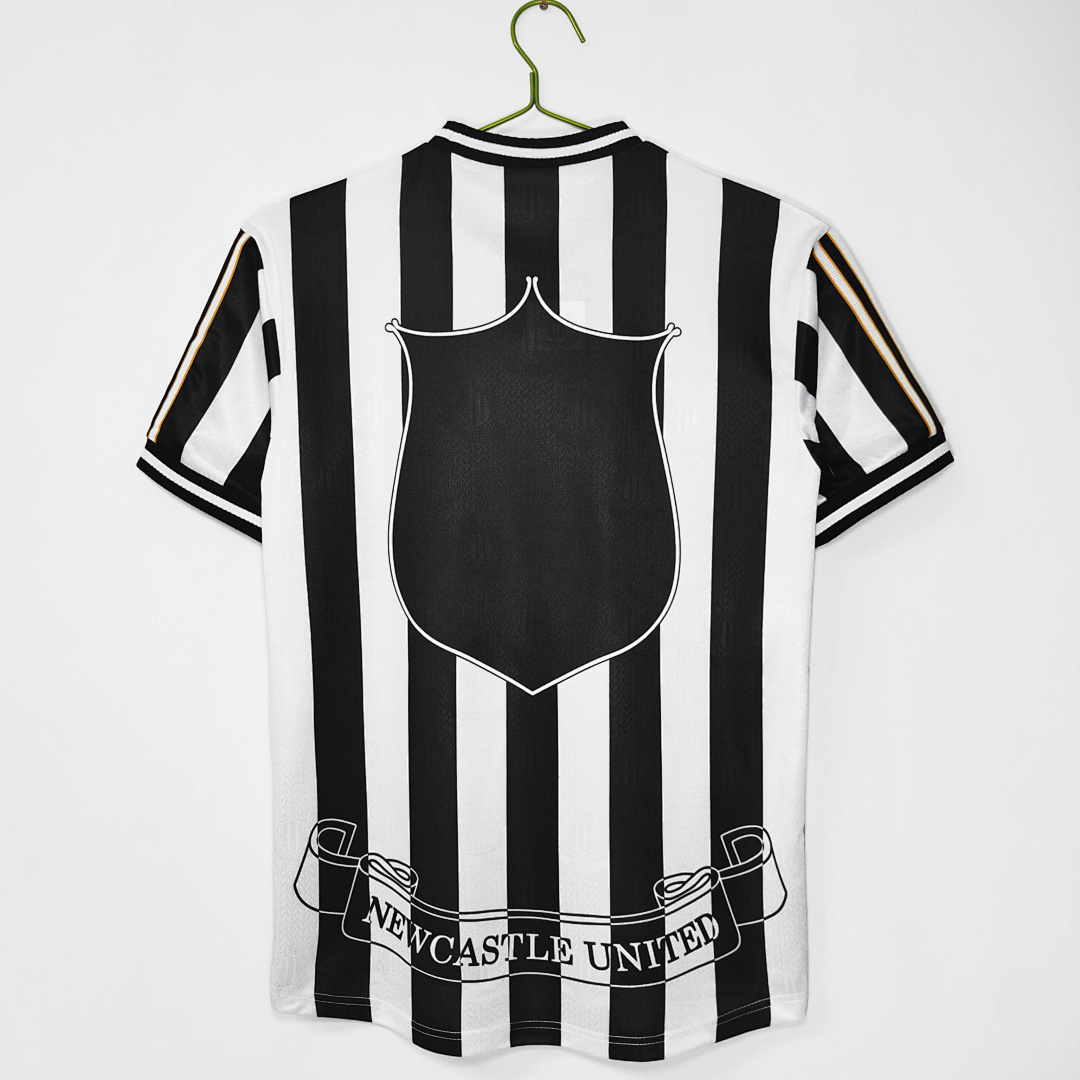 Newcastle United Retro Shirt 1997/99 Home — photo 2