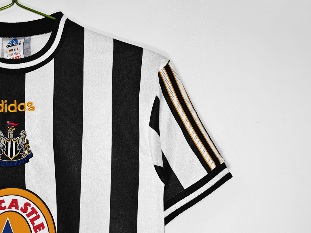 Newcastle United Retro Shirt 1997/99 Home — photo 3