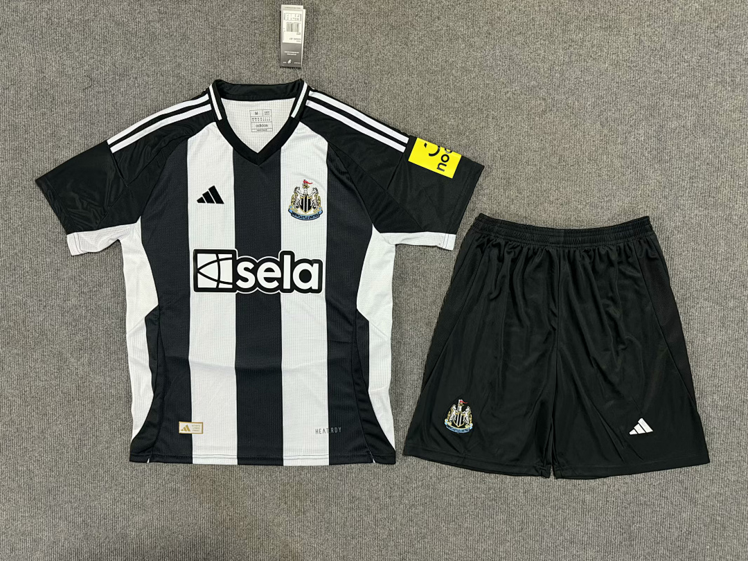 Newcastle United Home Kit for Adult 2024/25 — photo 1