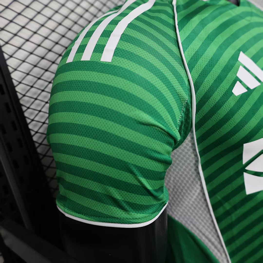 Newcastle United Away Jersey 2025/26 — photo 2