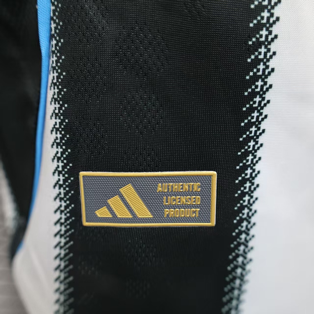 Newcastle United Home Jersey 2025/26 — photo 4