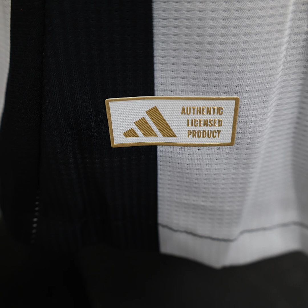 Newcastle United Home Jersey — photo 4