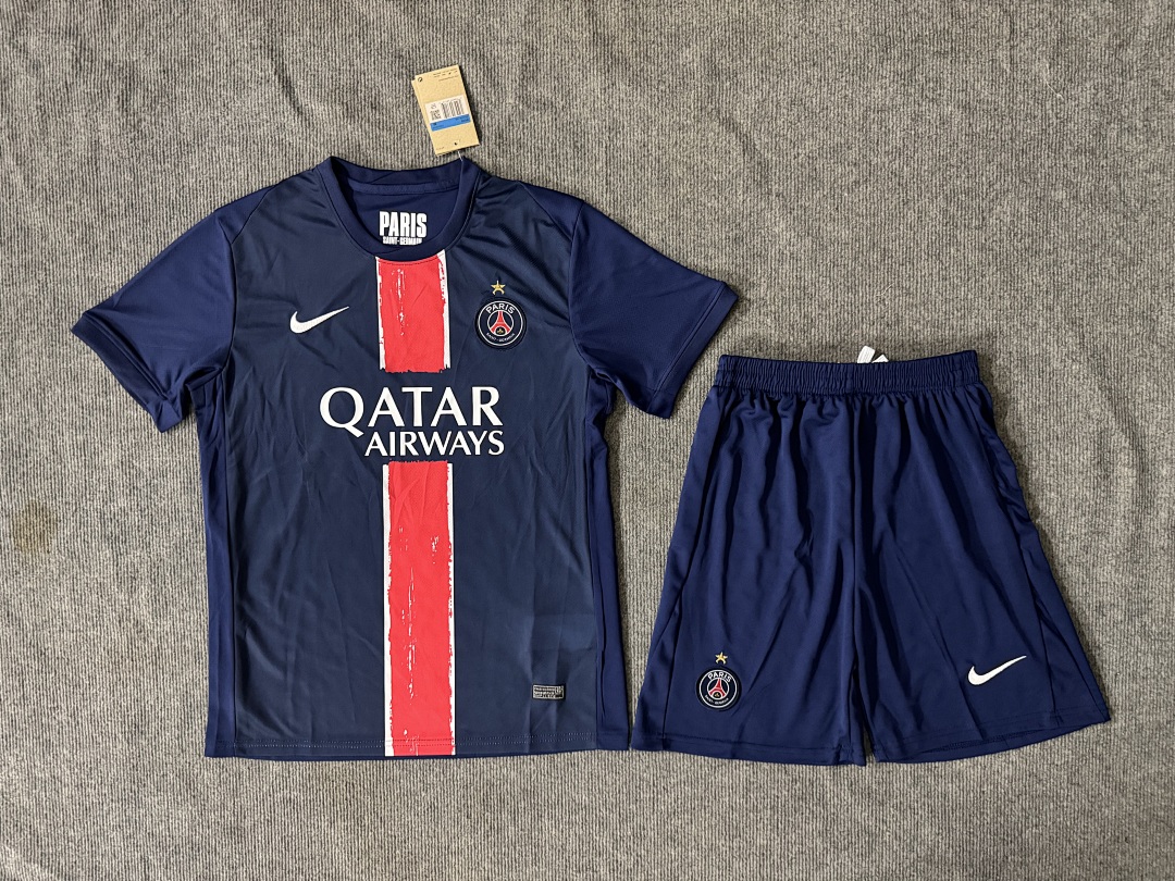 Paris Saint-Germain Home Kit for Adult 2024/25 — photo 1