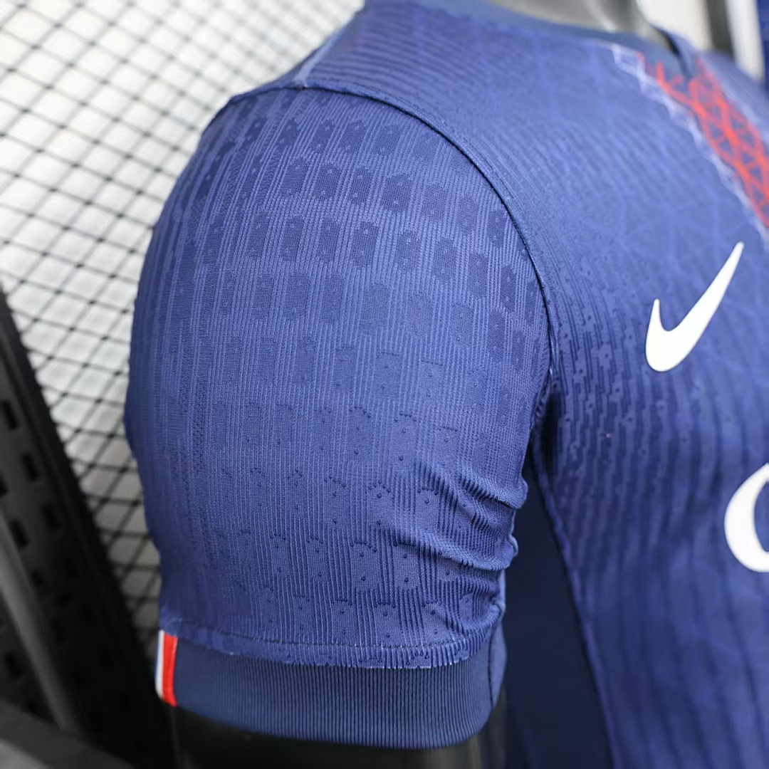 Paris Saint-Germain Jersey 2025/26 — photo 2