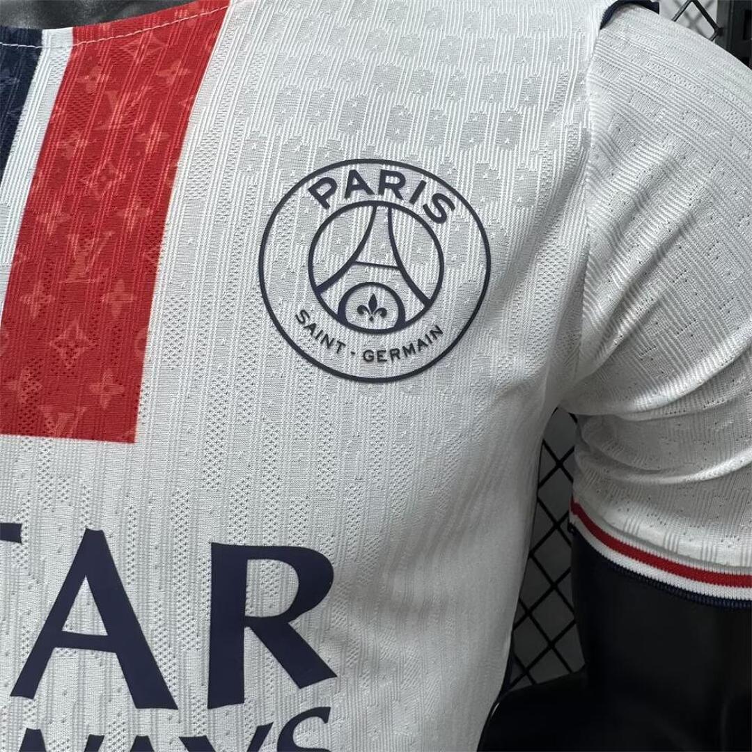 Paris Saint-Germain Jersey 2026/27 — photo 2