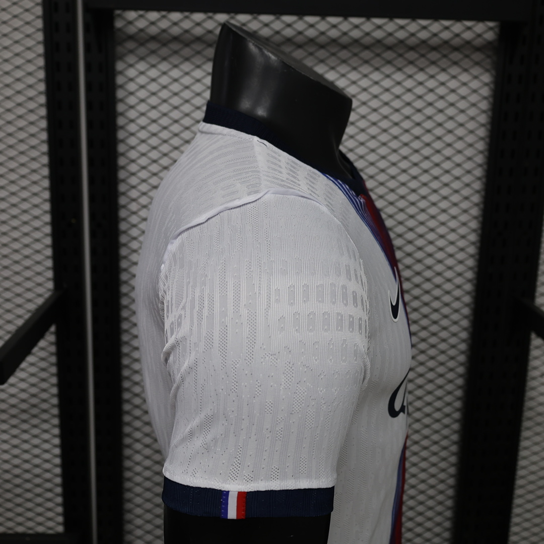 Paris Saint-Germain Away Jersey — photo 4