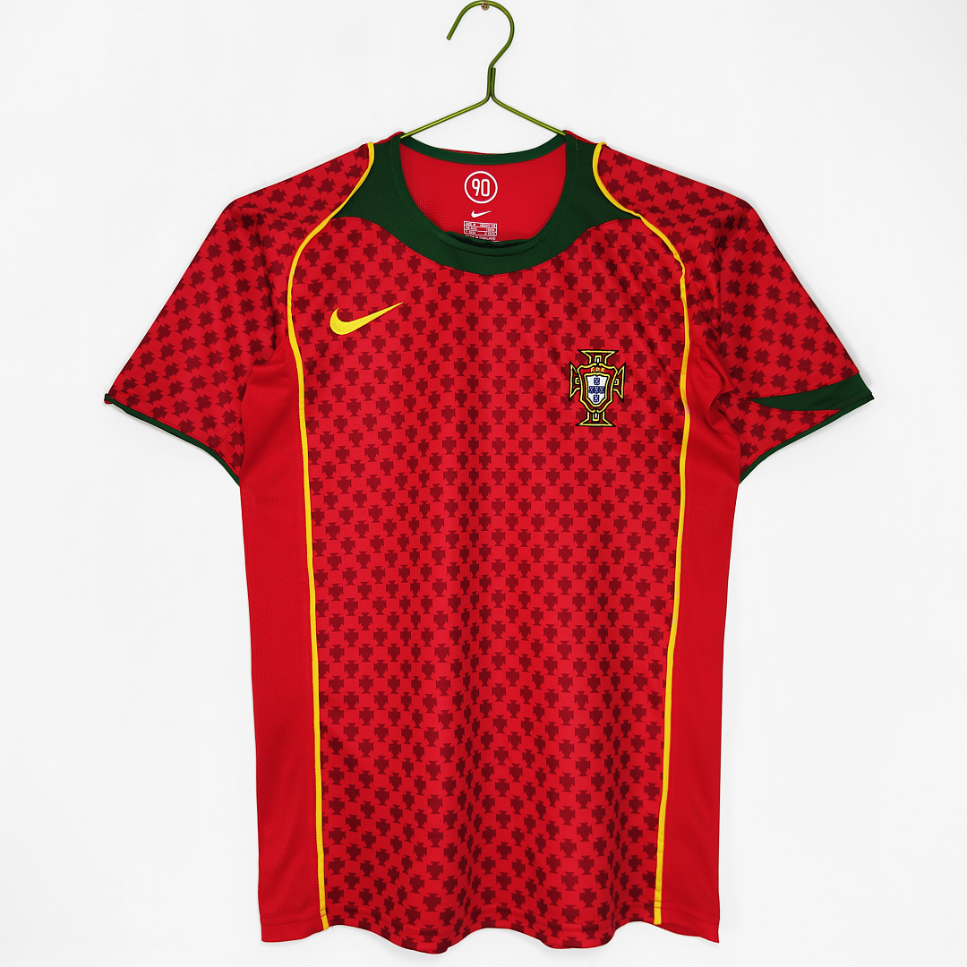 Portugal Retro Shirt 2004 Home — photo 1