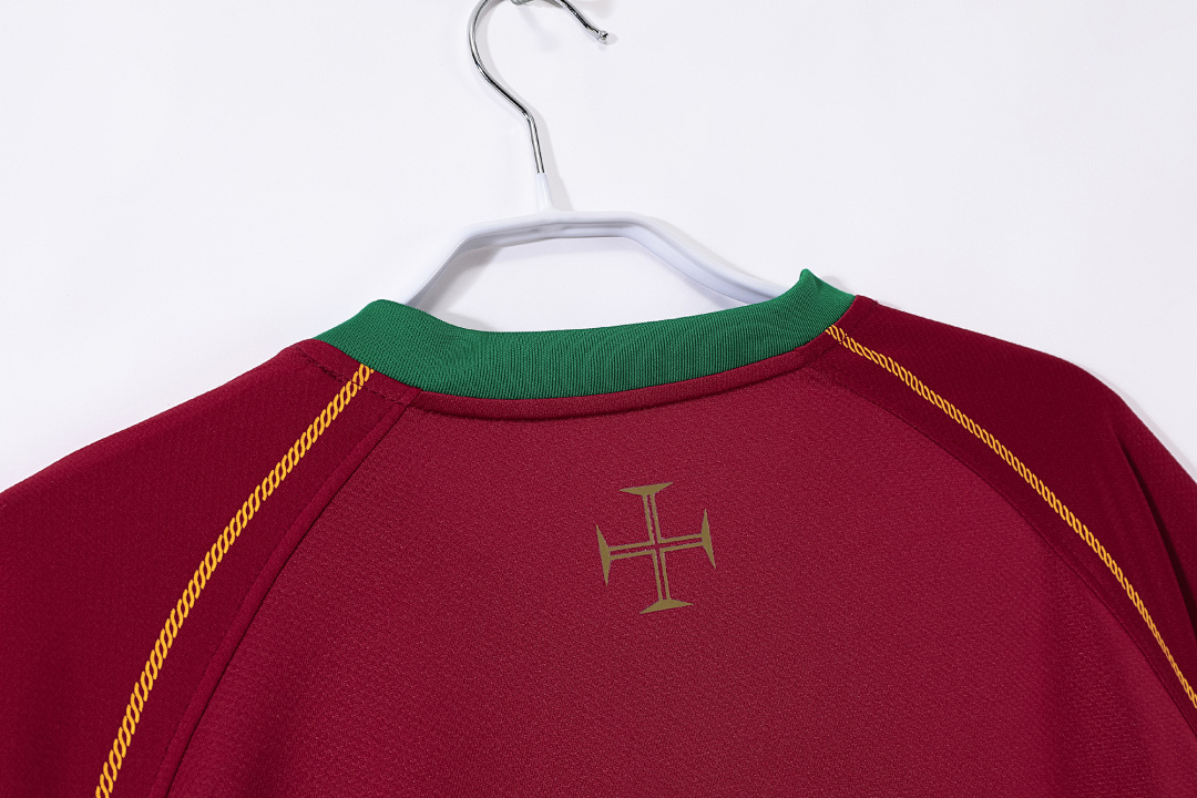 Portugal Retro Shirt 2006 Home — photo 3