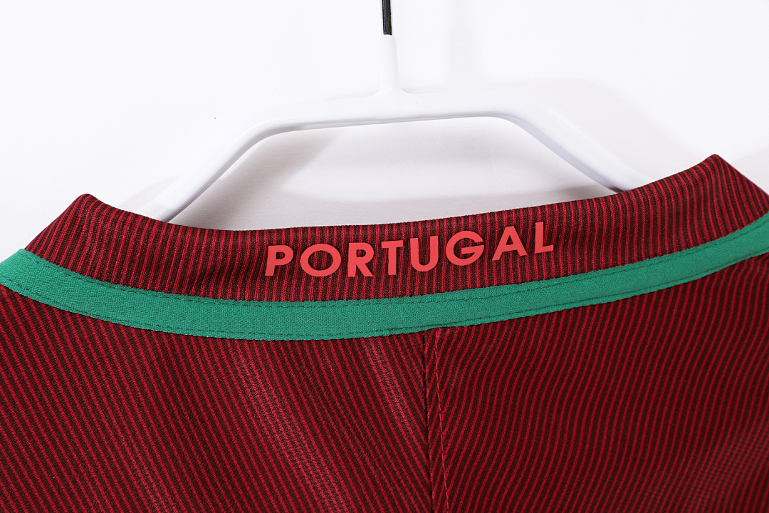 Portugal Retro Shirt 2016 Home — photo 2
