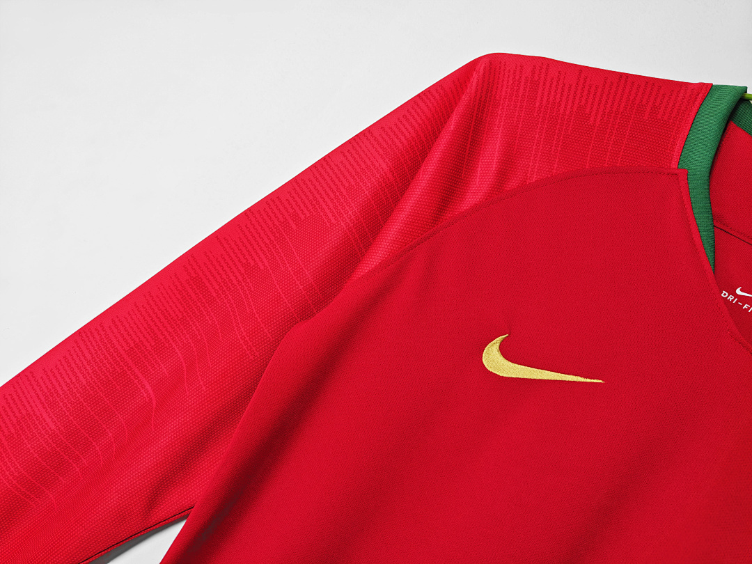 Portugal Retro Shirt 2018 Home Long Sleeve — photo 4