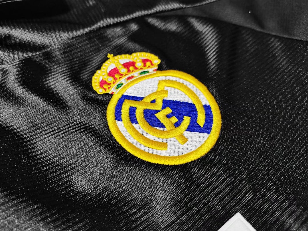 Real Madrid Retro Shirt 1999/01 Away — photo 2