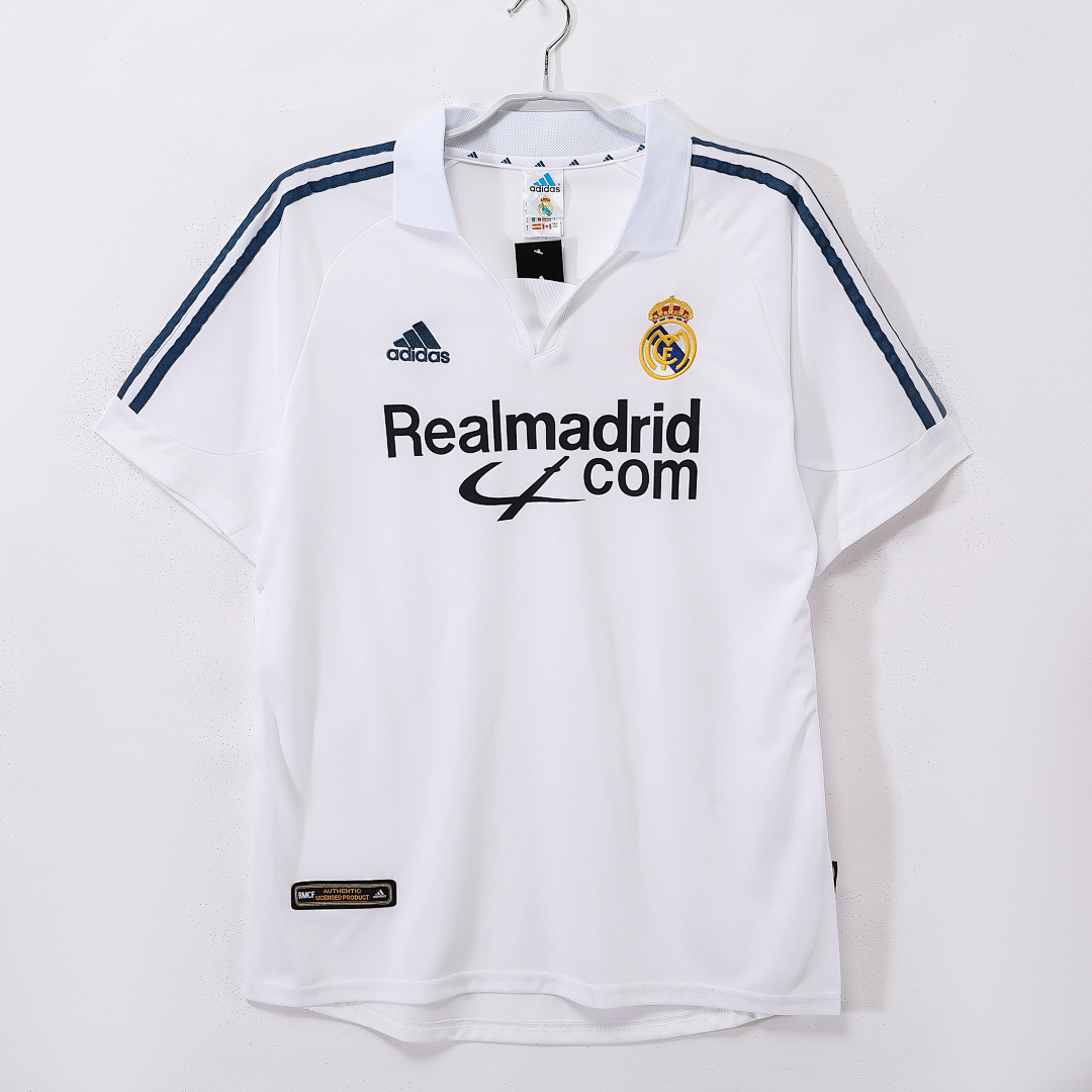 Real Madrid Retro Shirt 2001/02 Home — photo 1
