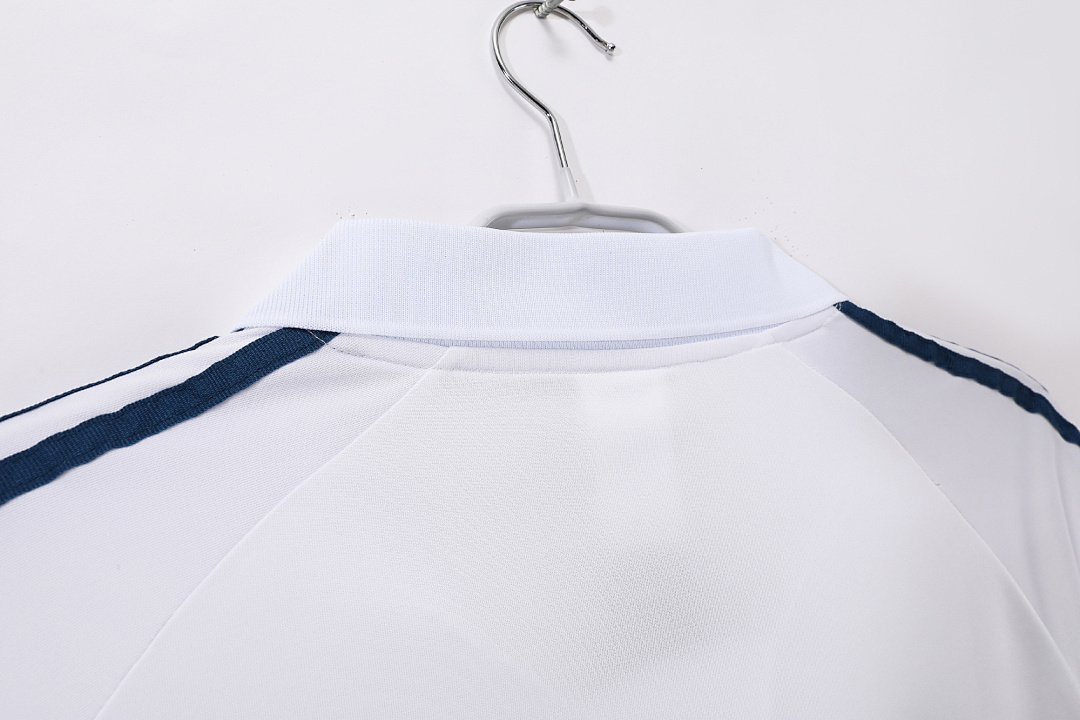 Real Madrid Retro Shirt 2001/02 Home — photo 3