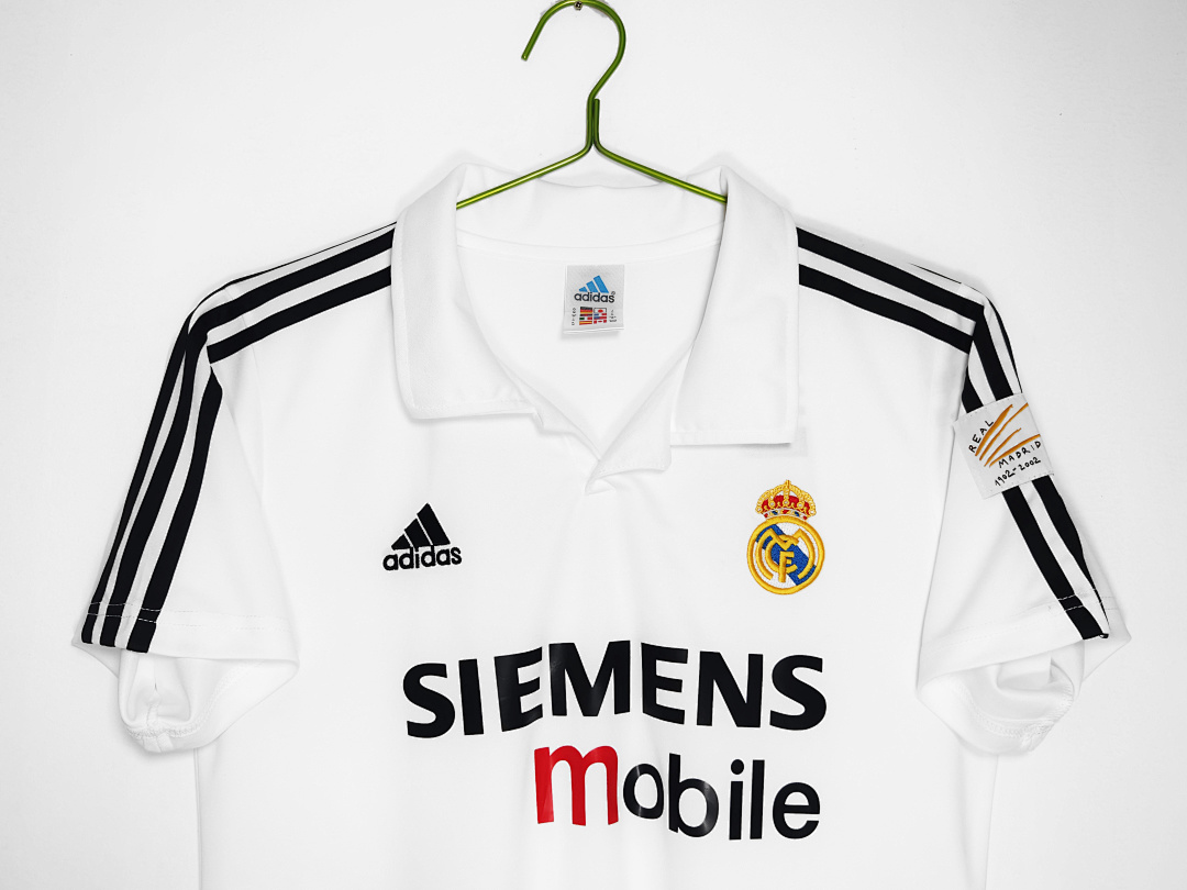 Real Madrid Retro Shirt 2002/03 Home — photo 3