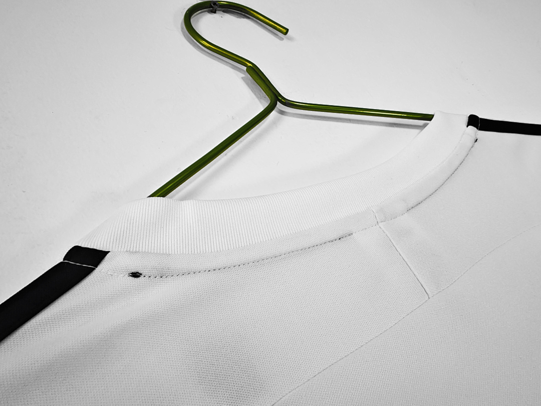 Real Madrid Retro Shirt 2003/04 Home — photo 3