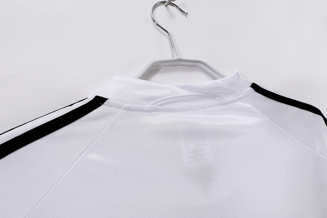 Real Madrid Retro Shirt 2004/05 Home — photo 2