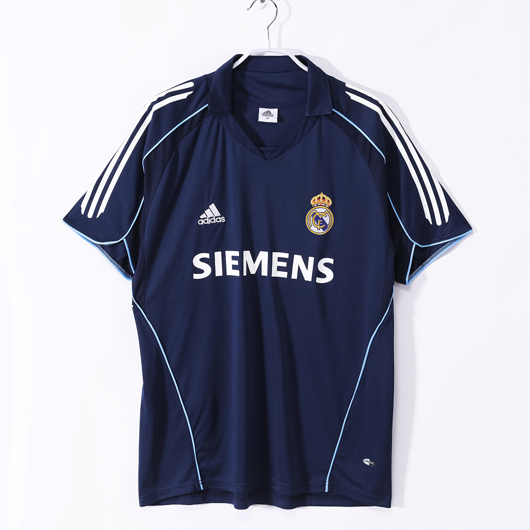 Real Madrid Retro Shirt 2005/06 Away — photo 1