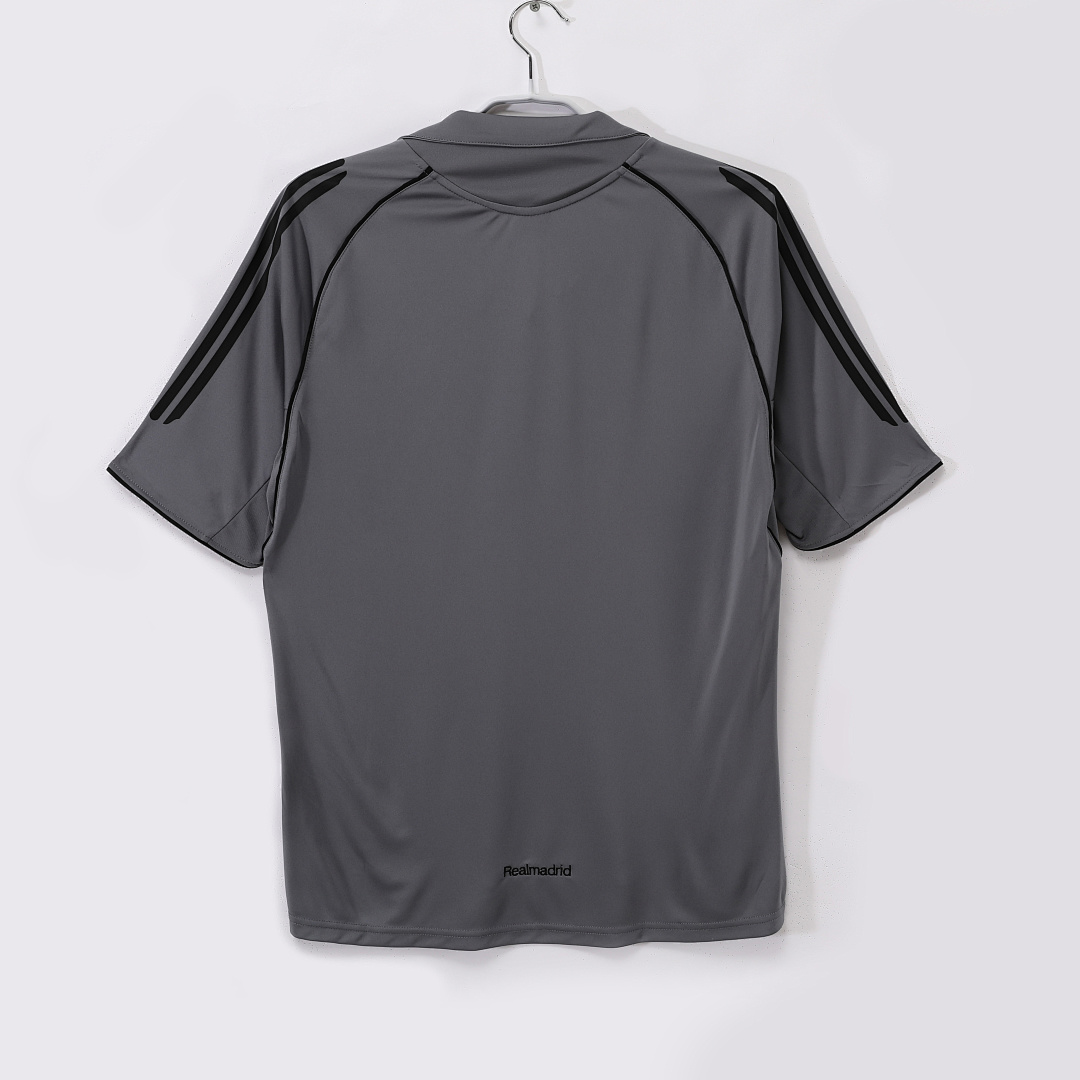 Real Madrid Retro Shirt 2005/06 Third — photo 4