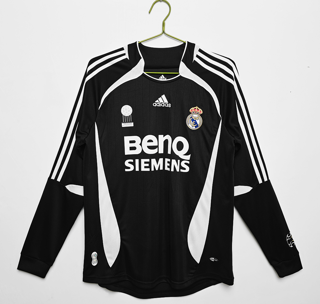 Real Madrid Retro Shirt 2006/07 Third Long Sleeve — photo 1