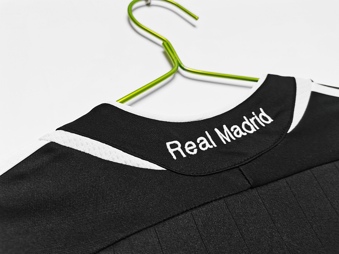 Real Madrid Retro Shirt 2006/07 Third — photo 2