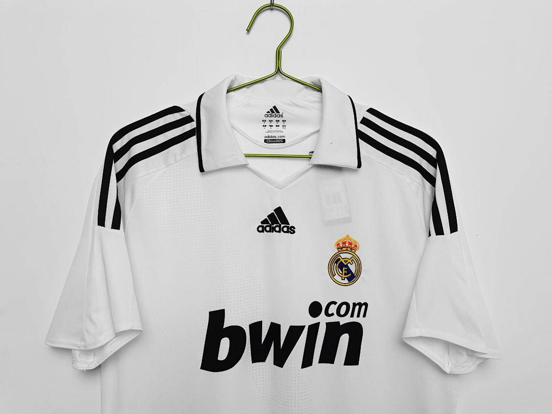 Real Madrid Retro Shirt 2008/09 Home — photo 4