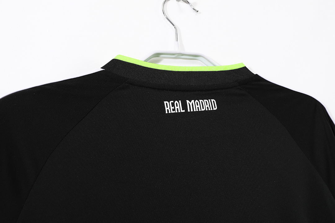 Real Madrid Retro Shirt 2010/11 Away — photo 2