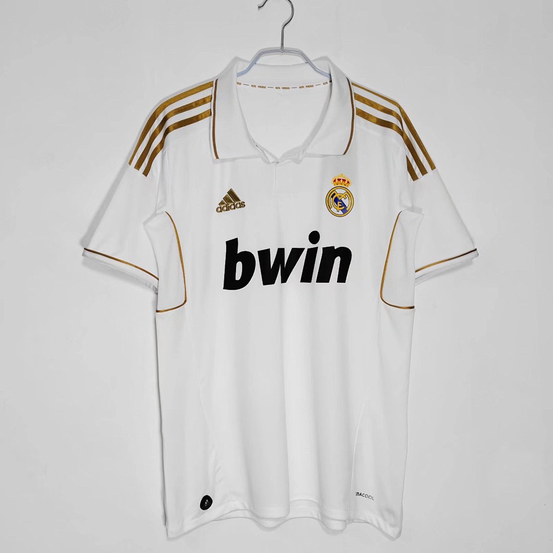 Real Madrid Retro Shirt 2011/12 Home — photo 1