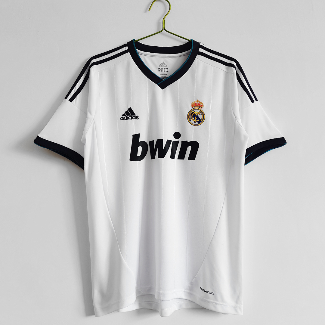 Real Madrid Retro Shirt 2012/13 Home — photo 1