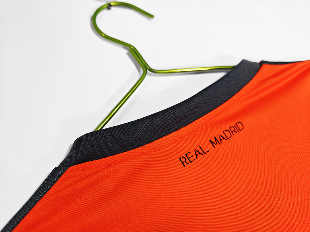 Real Madrid Retro Shirt 2013/14 Third Long Sleeve — photo 2