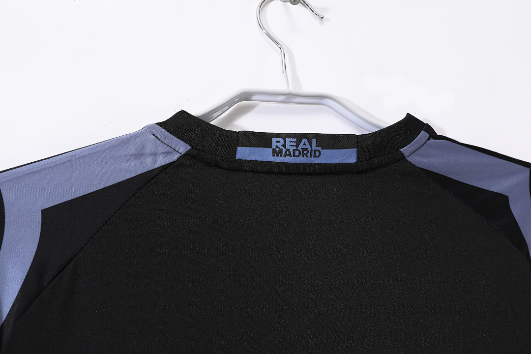 Real Madrid Retro Shirt 2016/17 Third — photo 2