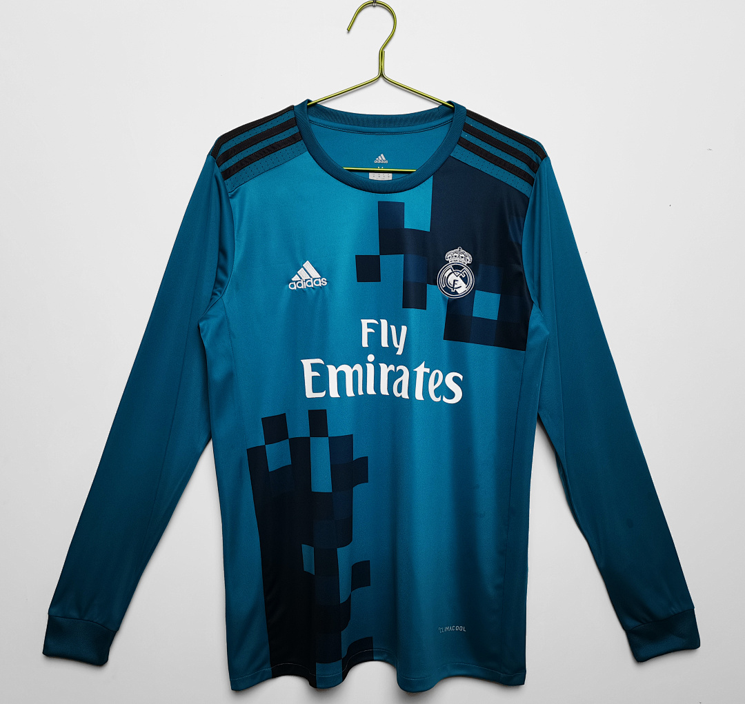 Real Madrid Retro Shirt 2017/18 Away Long Sleeve — photo 1