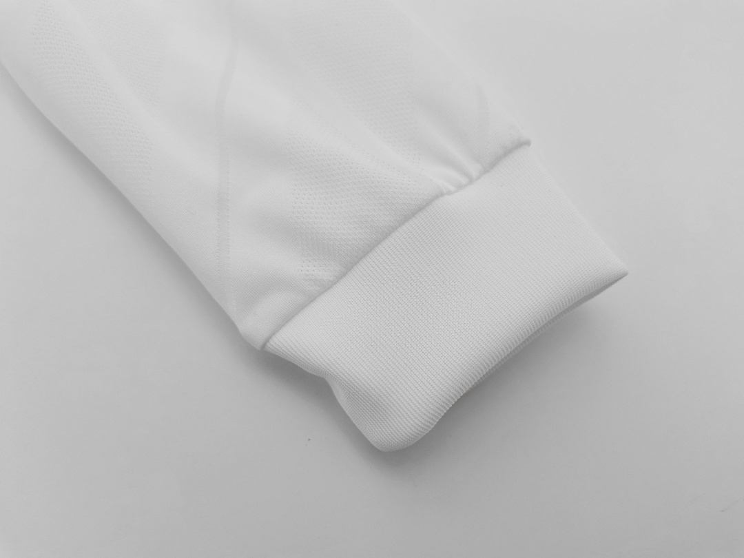 Real Madrid Retro Shirt 2017/18 Home Long Sleeve — photo 3