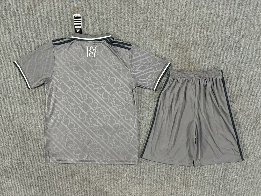 Real Madrid Third Kit for Adult 2024/25 — photo 2