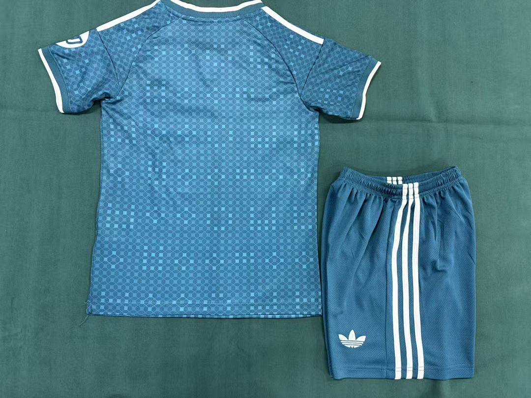 Real Madrid Away Kit for Adult 2026/27 — photo 2
