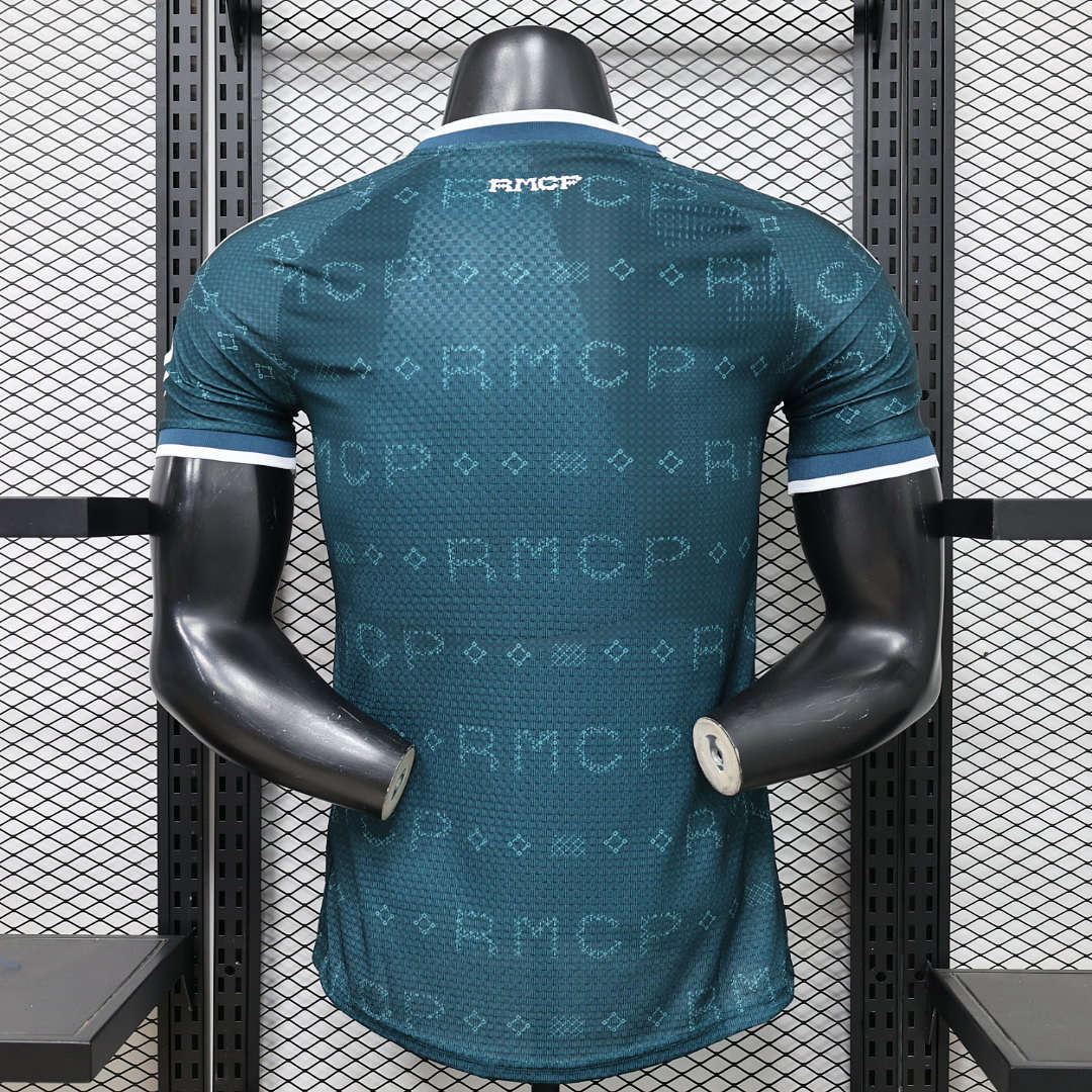 Real Madrid Away Jersey — photo 3