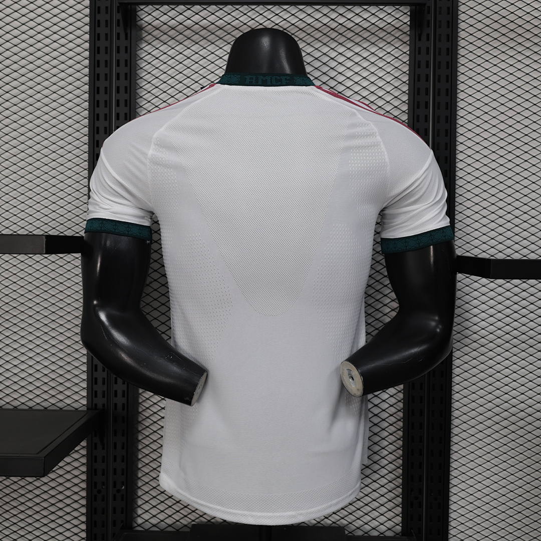Real Madrid Home Jersey — photo 2