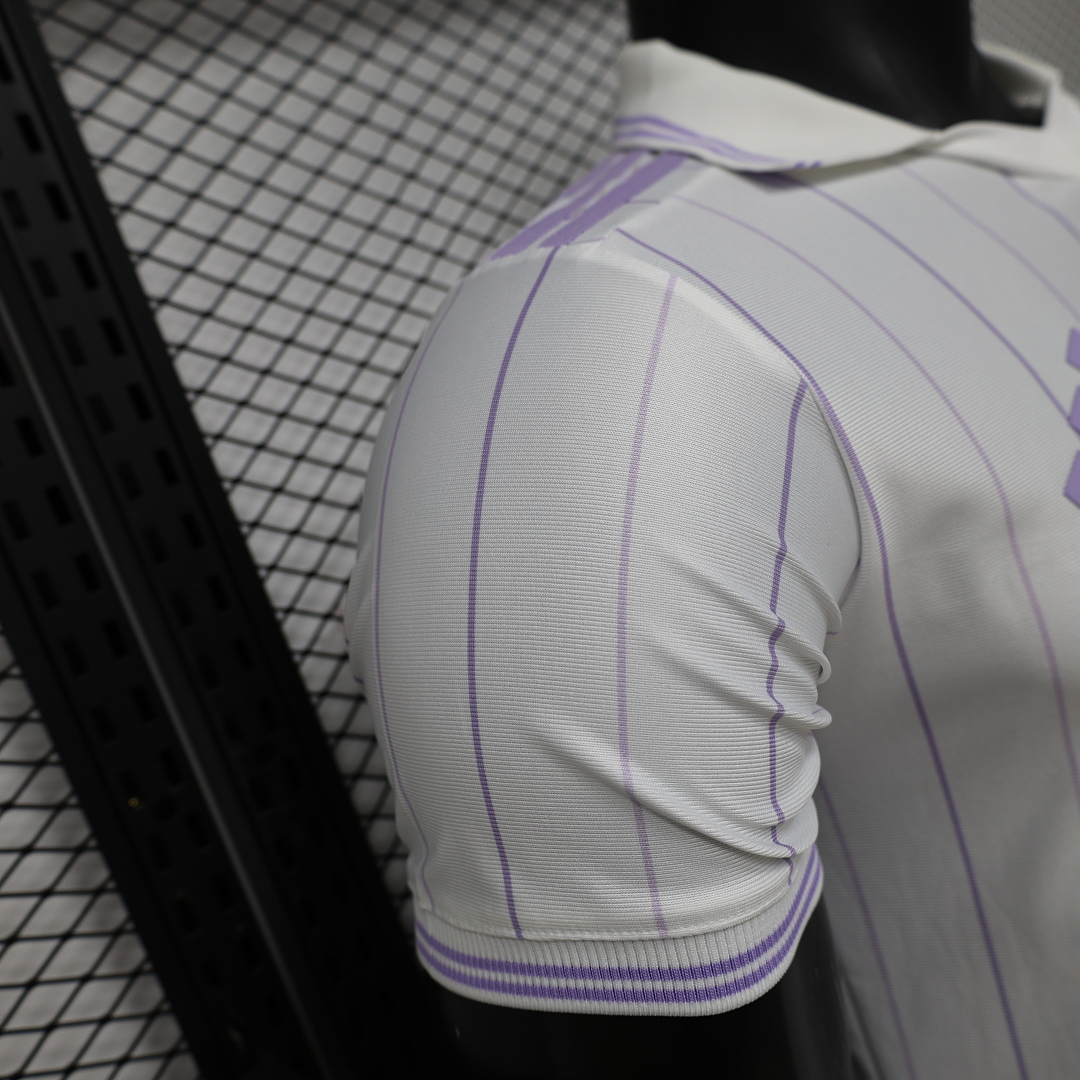 Real Madrid Retro Jersey — photo 3