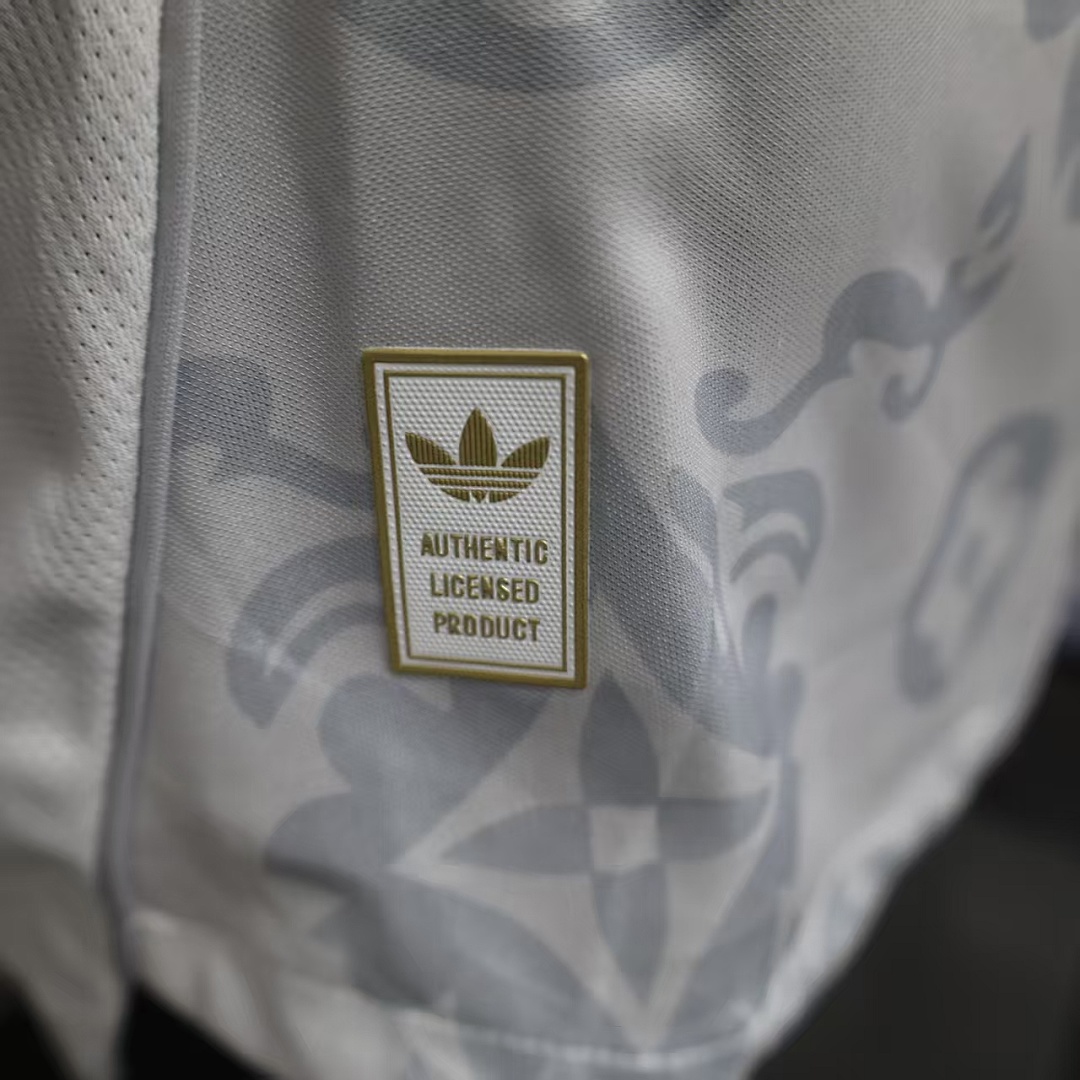 Real Madrid Jersey — photo 3
