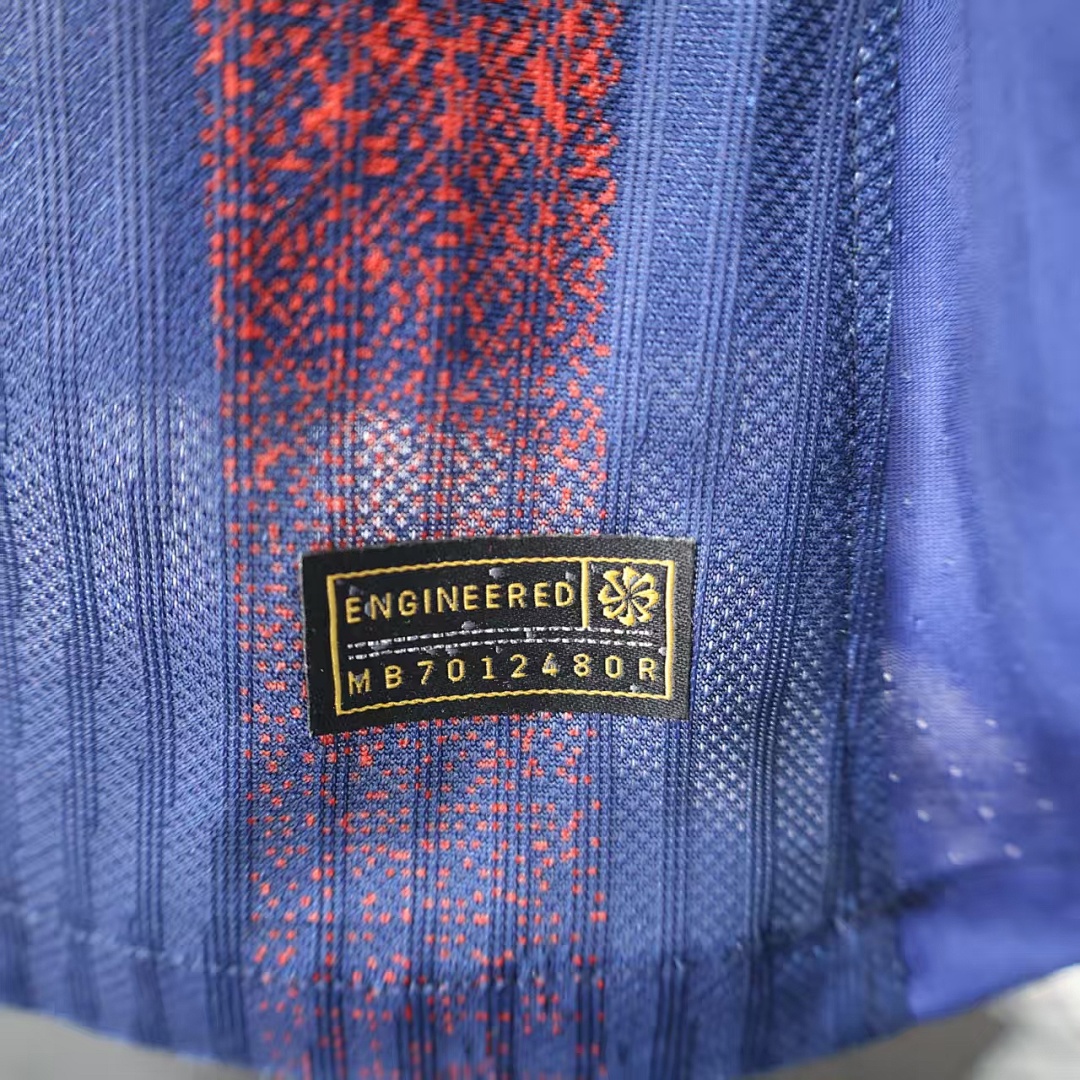 Johor Darul Ta'zim Retro Jersey — photo 3