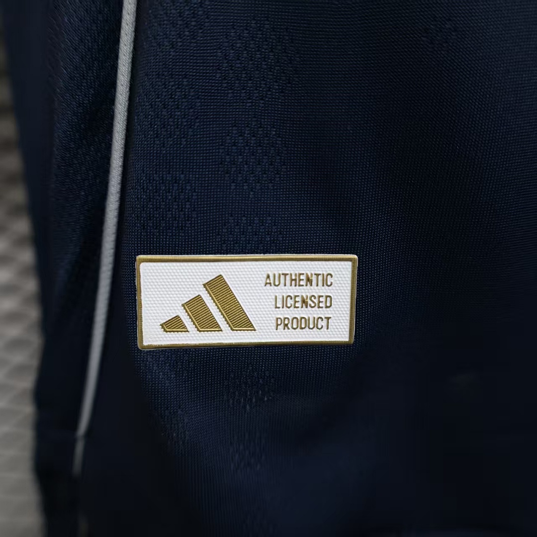 Al Nassr Retro Jersey — photo 4