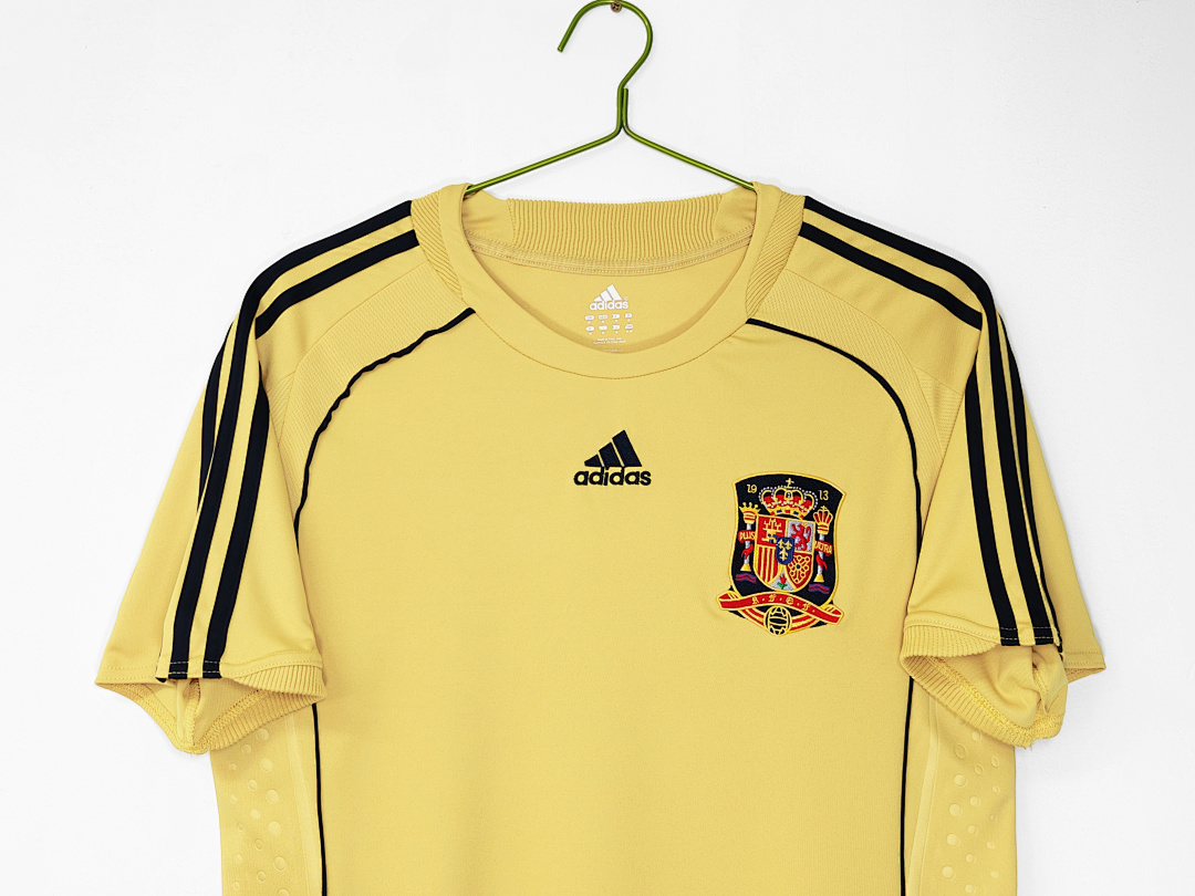 Spain Retro Shirt 2008 Away — photo 3