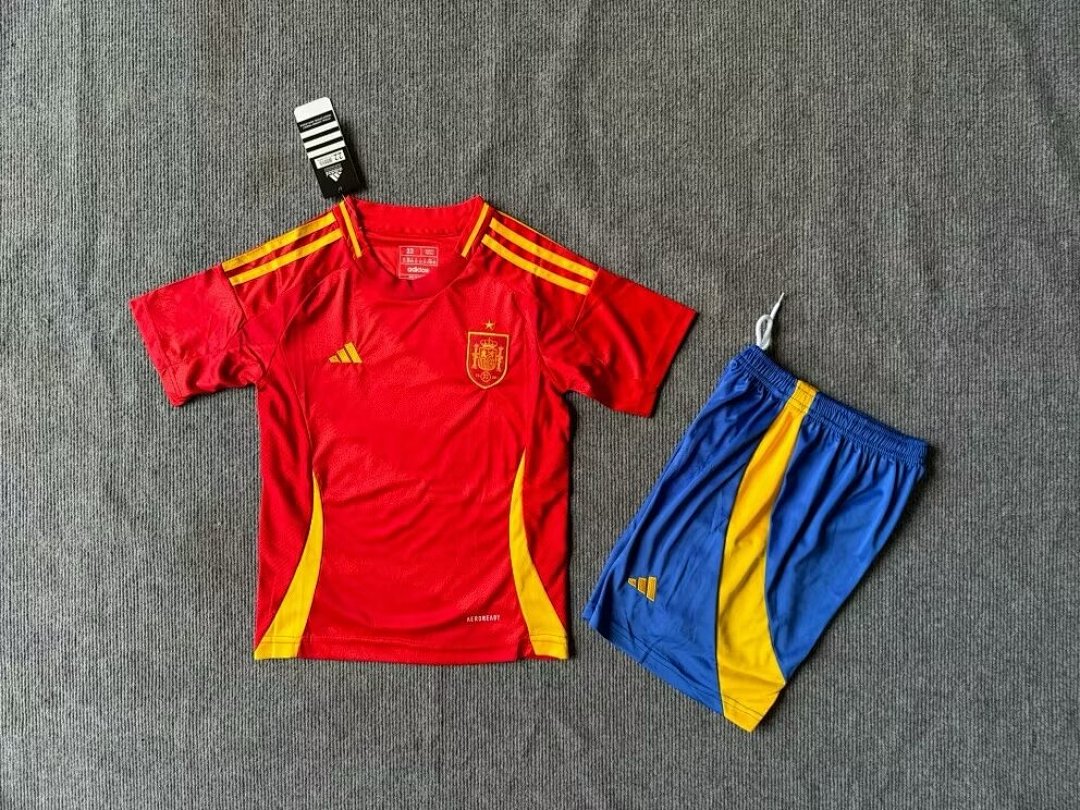 Spain Home Kit for Kids 2024/25 — photo 1